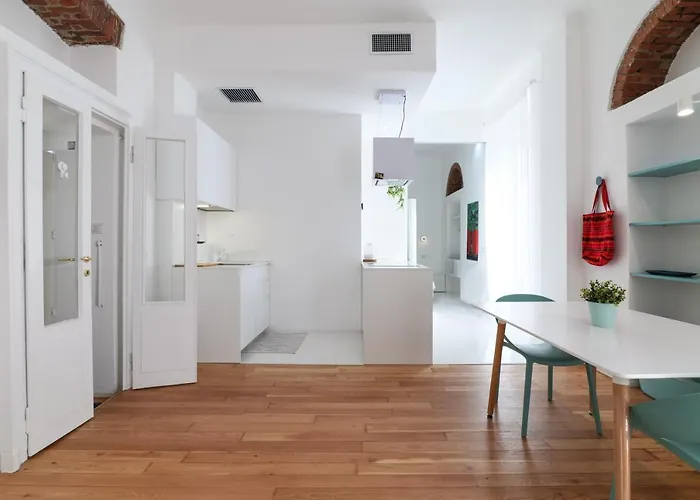 Apartamento Primopiano - De Castillia 20 *